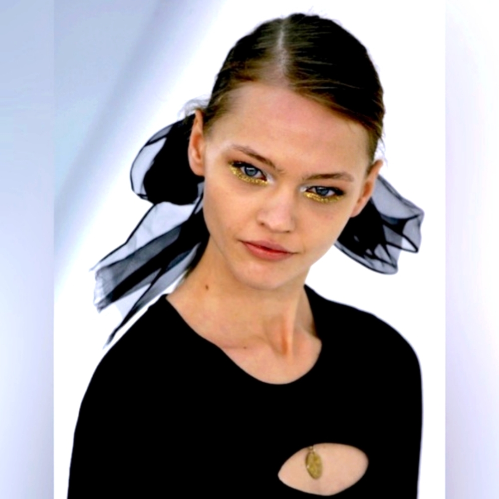 CHANEL Gold coin black shirt